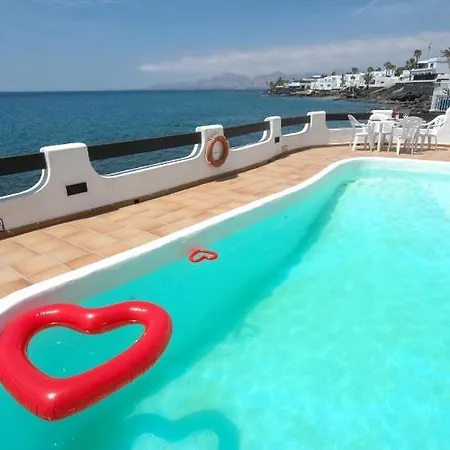 La Mar Deluxe - A Lovely 3 Bedroom - Magnificent Sea Views - Great Location Вілла
